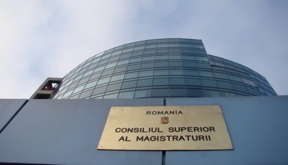 Az államfő szerint csak ne jelentgessen rólunk az Európai Bizottság