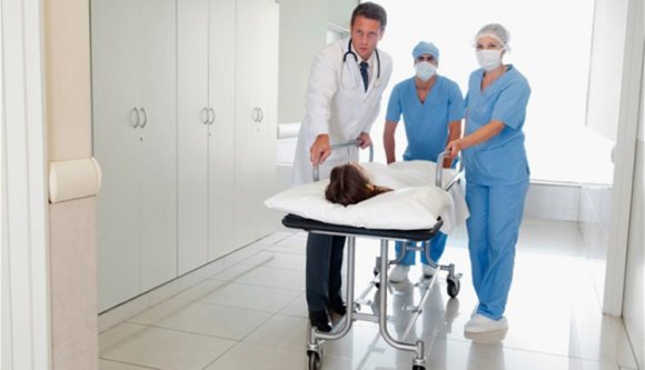 Végelgyengülésben szenved a román egészségügy