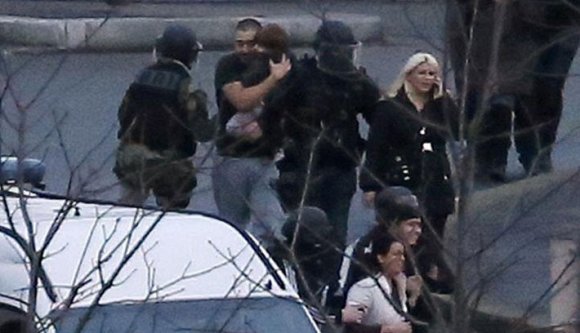 A túszejtő ölte meg a túszokat a kóserboltban