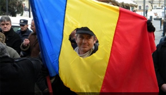 Forronganak a „forradalmárok”