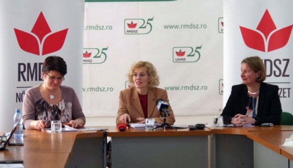 Hölgyeket képez ki az RMDSZ a 2016-os kampányra