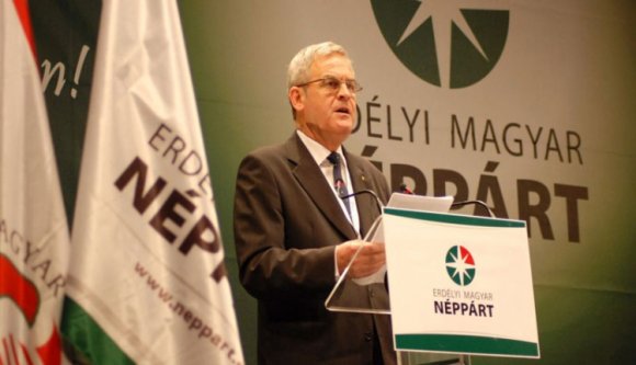 A Fidesz-indulást javasolja Tőkésnek a Néppárt