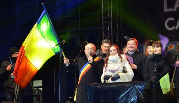 Emil Boc önkritikát gyakorolt a többnyelvűség ügyében