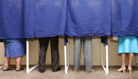 Dolgoznak a választási törvények módosításán