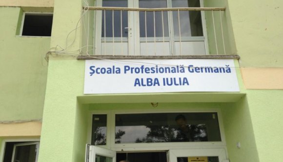 Berlin is fizeti a romániai német iskolák tanárait