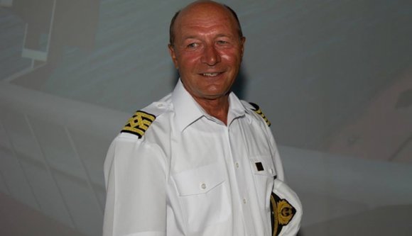Megúszta a flotta-ügyet Băsescu