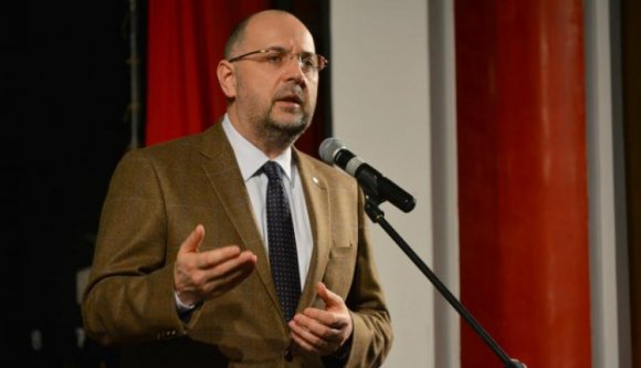 Kelemen: vigyázat, mert a jogainkat megnyirbálhatják!