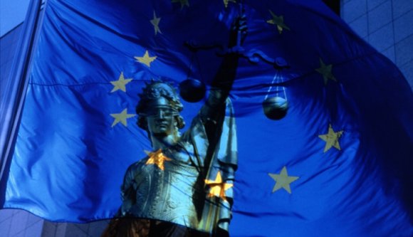 Leszúrta a parlamentet az Európai Bizottság igazságügyi országjelentése