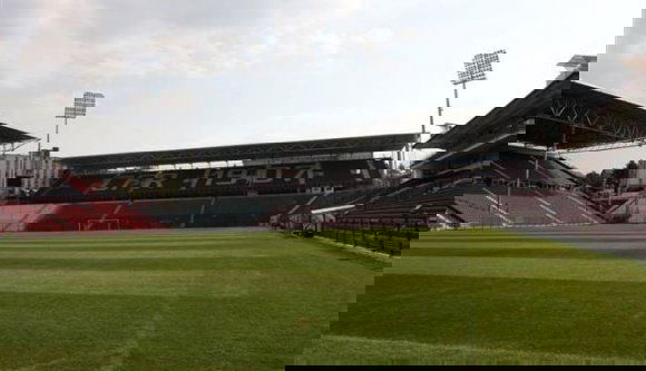 Fizetésképtelen és utolsó lett a CFR