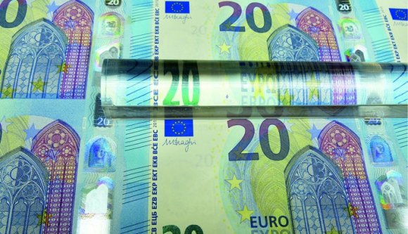 Így néz ki az új húszeurós