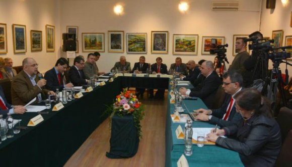 Kelemen: lassan valósulnak meg a kisebbségi jogok