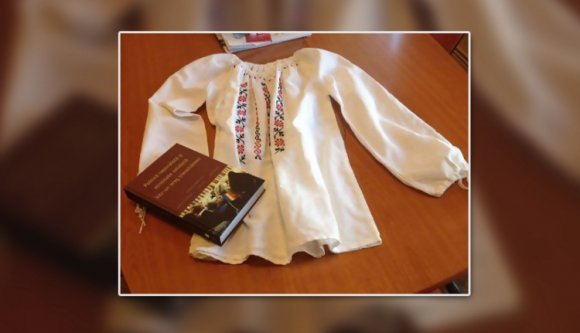 Lemondatás helyett román népi inget kapott Horváth Anna