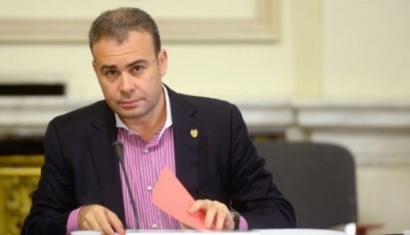 Lemondott a korrupcióval gyanúsított pénzügyminiszter