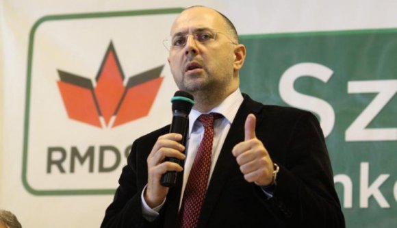 Egy közösség, egy párt, egy jelölt