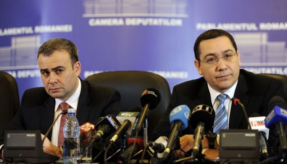 Ponta elengedi végre a pénzügyminiszterét