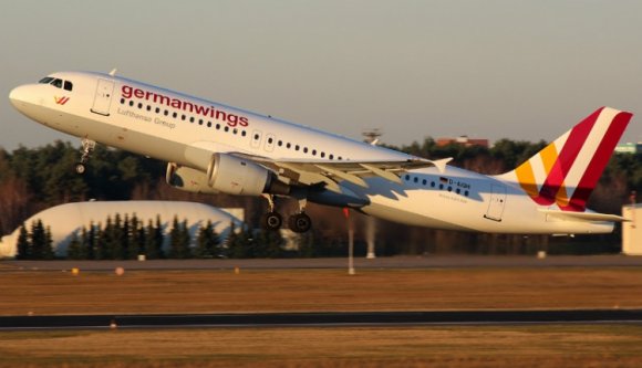Lezuhant egy német utasszállító a francia Alpokban