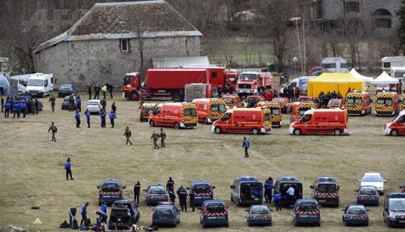 Megtalálták az Alpokban lezuhant Airbus fekete dobozát