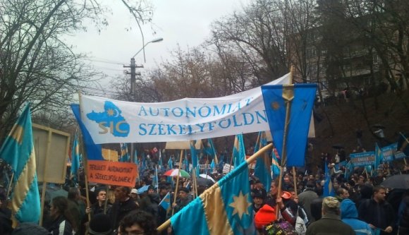 RMDSZ: dehogyis veszélyforrás az autonómia követelése