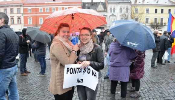 Nem mosta el az eső a Șova-ellenes tüntetést