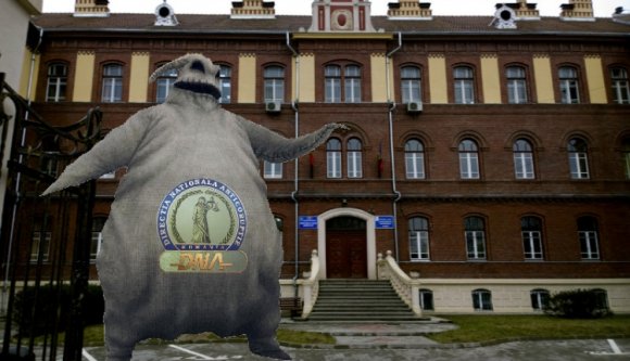Nincs kenőpénz, a kutyának se kell a köztisztség