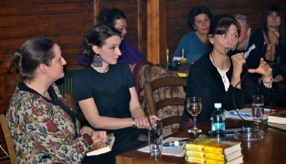 Erdélyi nemesek a 21. században: turné Ugron Zsolnával