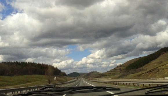 Beindult a gépjármű-kereskedelem Romániában