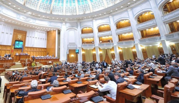 Nem bízik az alkotmánybíróság a szenátusban
