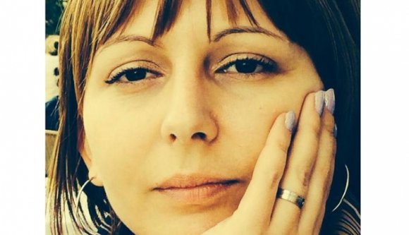 Bukarestből ejtőernyőzték az RMDSZ-sajtóst a Kolozsvári Rádióhoz