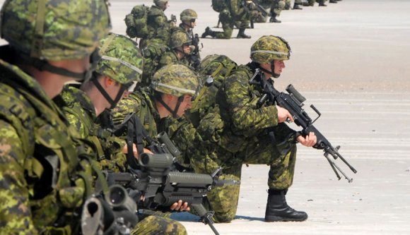 Kanada 200 katonát küld Ukrajnába