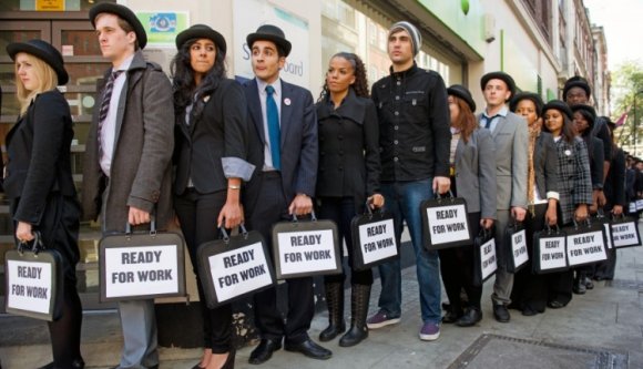 Programok munkanélküli fiataloknak