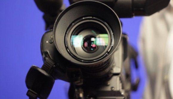 Újabb fura munkatárs a kolozsvári közmédiában