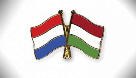 Ha kell, magyarul is tud a holland állam