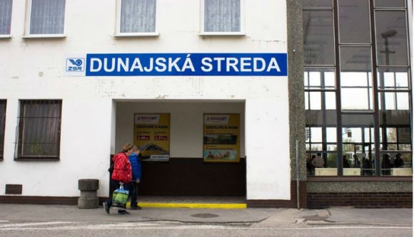Két napig volt kétnyelvű Dunaszerdahely vasútállomása