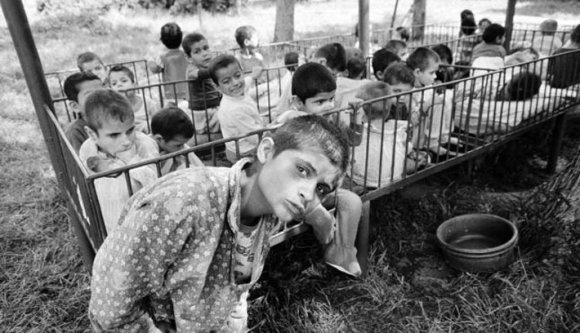 Árvaházak volt lakói vizsgáltatnák ki a visszaéléseket