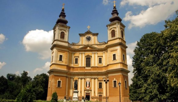 „Talált pénzből” újul meg a váradi bazilika