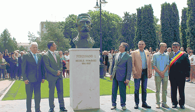 Botrány Ferdinánd román király nagykárolyi szoboravatóján