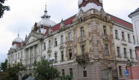 Nem mondanak le váradi ingatlanukról a katolikusok