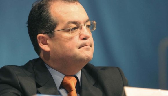 Boc továbbra sem kér a többnyelvűségből