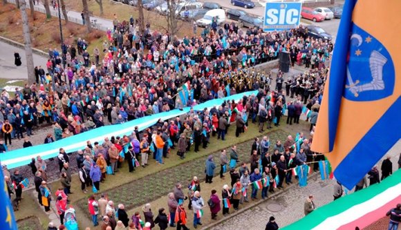 Idén is eléneklik a magyar himnuszt Trianon évfordulóján