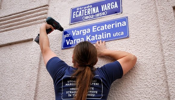 Bréking: lesznek magyar utcanévtáblák Marosvásárhelyen