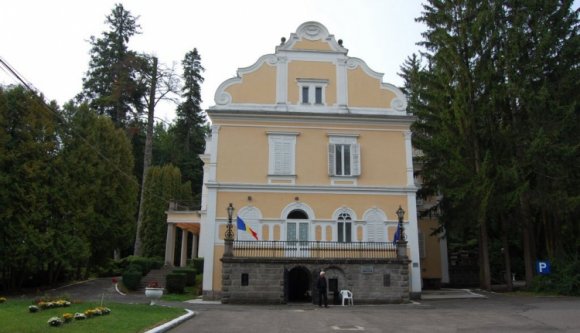 Felfüggesztik a kulturális tevékenységet az árkosi kastélyban