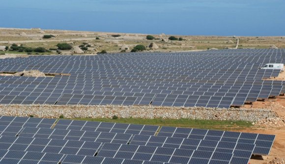 Napelemparkkal csökkentik a villanyszámlát Szentgyörgyön