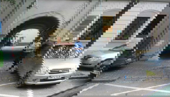 Idén eddig ő az legidiótább tilosban parkoló