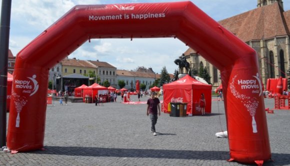 A Coca-Cola lehányta a Főteret