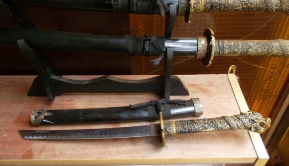 Kardokkal estek egymásnak a temesvári éjszakában