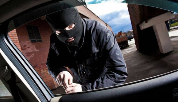 Nem finnyásak a román autótolvajok