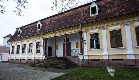 Magyar állami támogatással szépül az oltszemi Mikó-kastély