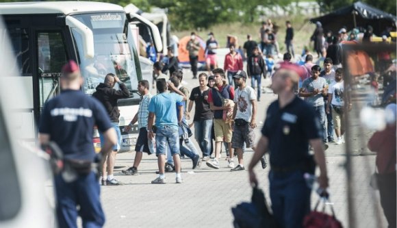 Két hét múlva tárgyal az EU a menekültekről