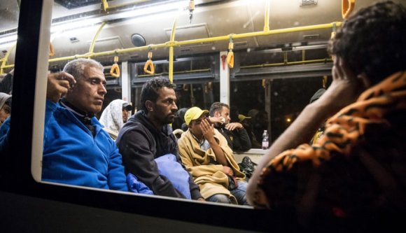 Megérkeztek Ausztriába a Keletiből indult csoportok