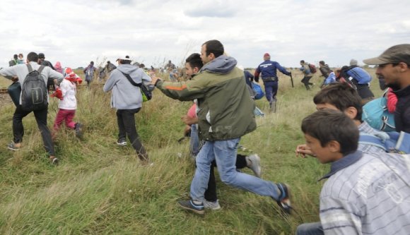 Röszkei fogócska a migránsokkal
